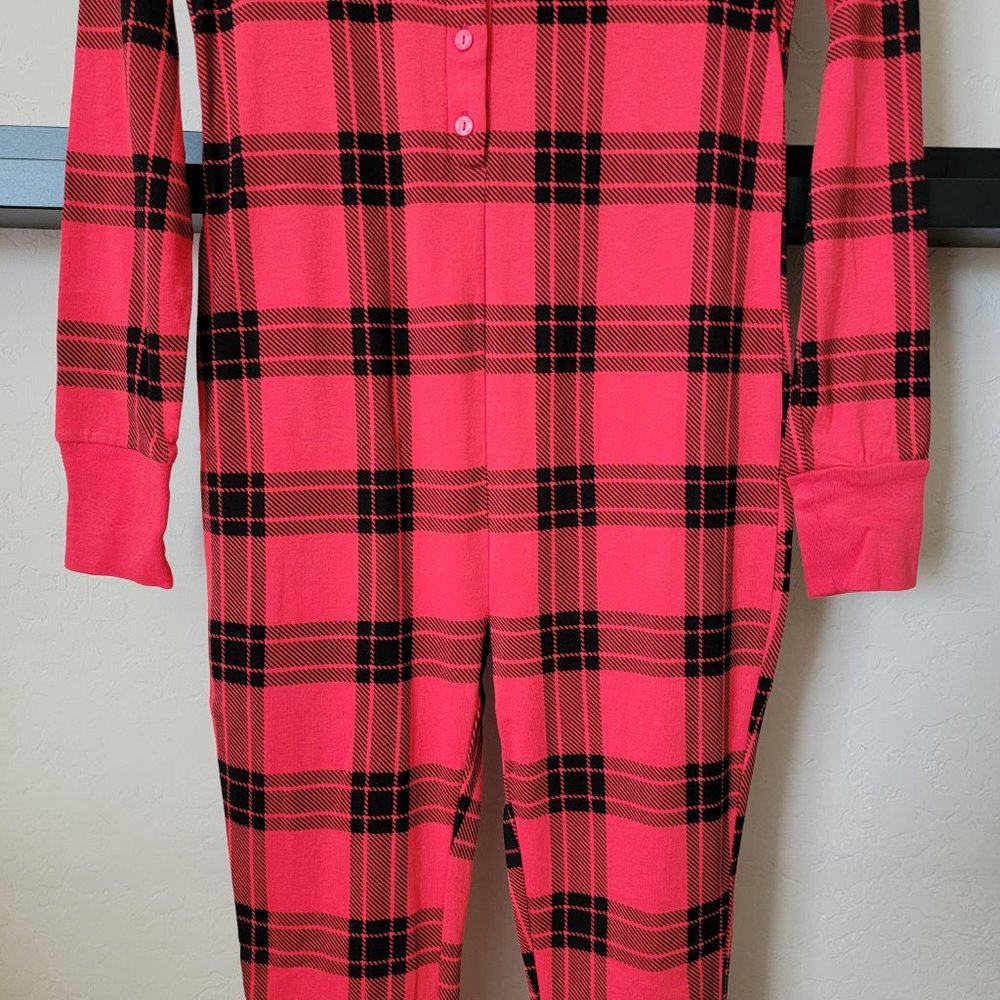 PINK Victoria's Secret One Piece Plaid Christmas Sleeper Pajama - Picture 6 of 13